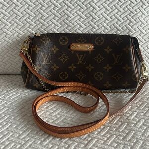 💯% Authentic Louis Vuitton Eva monogram Canvas Crossbody💫 bag